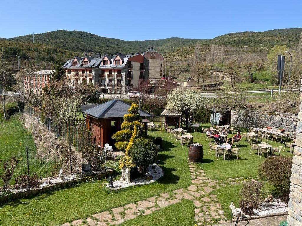Meson De Castiello Guest House Castiello de Jaca Exterior foto